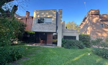 VENTA CASA 4 AMBIENTES INDIO CUA