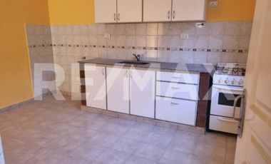 VENTA COMPLEJO DE 4 DPTOS EN PLOTTIER