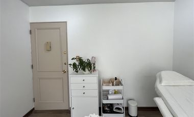 Oficina en Venta en José Manuel Infante, entre Eliodoro Yañez y Huelen.