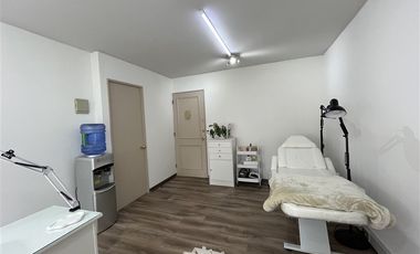 Oficina en Venta en José Manuel Infante, entre Eliodoro Yañez y Huelen.