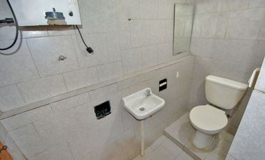 Venta Casa 3 unidades en block estilo PH
