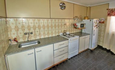Venta Casa 3 unidades en block estilo PH