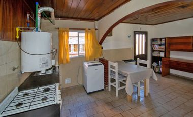 Venta Casa 3 unidades en block estilo PH