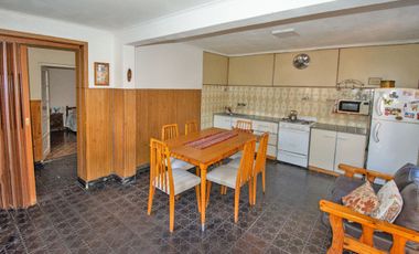 Venta Casa 3 unidades en block estilo PH