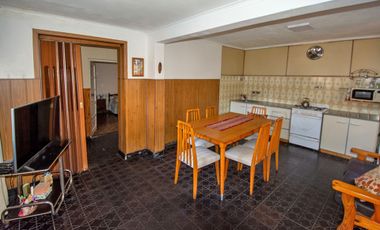Venta Casa 3 unidades en block estilo PH