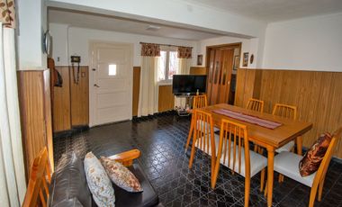 Venta Casa 3 unidades en block estilo PH