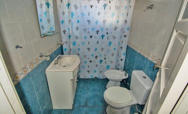 Venta Casa 3 unidades en block estilo PH