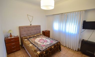 VENTA CASA 5 AMBIENTES CON QUINCHO PUNTA MOGOTES
