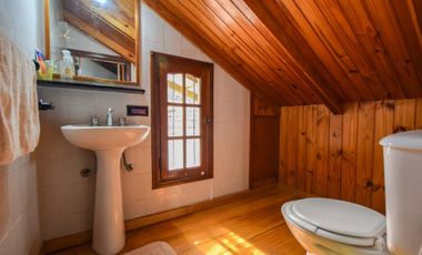 VENTA CASA 5 AMBIENTES CON QUINCHO PUNTA MOGOTES