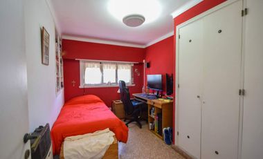 VENTA CASA 5 AMBIENTES CON QUINCHO PUNTA MOGOTES