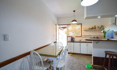 VENTA CASA 5 AMBIENTES CON QUINCHO PUNTA MOGOTES