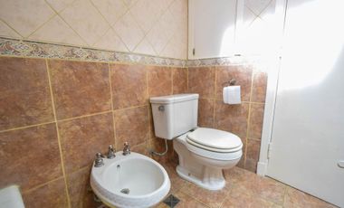VENTA CASA 5 AMBIENTES CON QUINCHO PUNTA MOGOTES