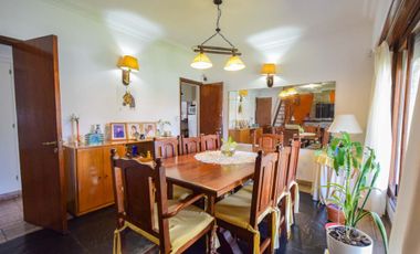 VENTA CASA 5 AMBIENTES CON QUINCHO PUNTA MOGOTES