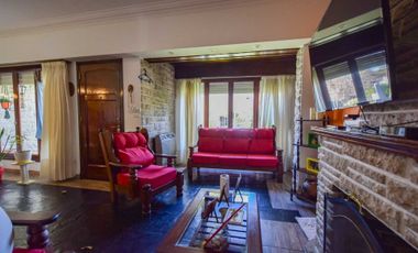 VENTA CASA 5 AMBIENTES CON QUINCHO PUNTA MOGOTES