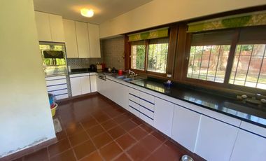 Venta Casa 4 amb sobre 2 lotes en Santa Clara