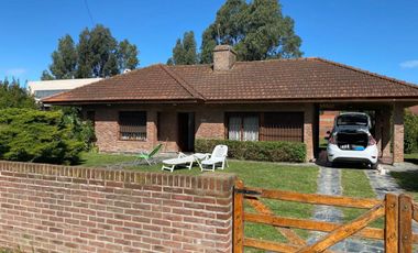 Venta Casa 4 amb sobre 2 lotes en Santa Clara