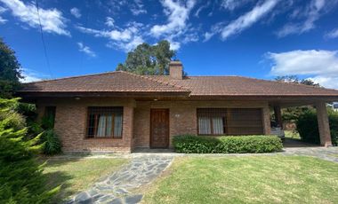 Venta Casa 4 amb sobre 2 lotes en Santa Clara