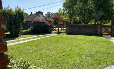 Venta Casa 4 amb sobre 2 lotes en Santa Clara