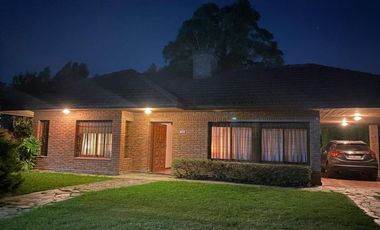 Venta Casa 4 amb sobre 2 lotes en Santa Clara