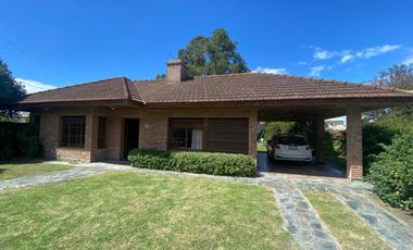 Venta Casa 4 amb sobre 2 lotes en Santa Clara