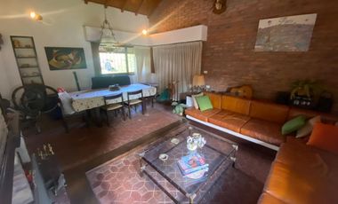 Venta Casa 4 amb sobre 2 lotes en Santa Clara