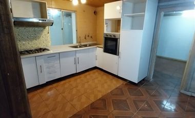 Casa en Venta en CALLE LOS ALERCES - CUMPEO