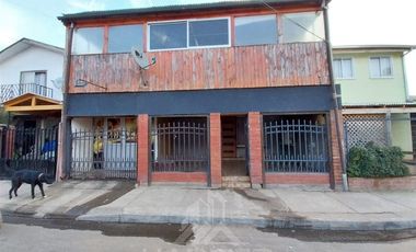 Casa en Venta en CALLE LOS ALERCES - CUMPEO