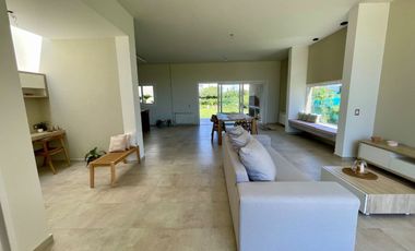ALQUILER CASA AMOBLADA EN LAS CAÑITAS - MALAGUEÑO