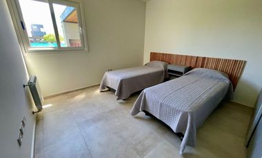 ALQUILER CASA AMOBLADA EN LAS CAÑITAS - MALAGUEÑO