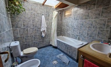 CASA EN VENTA 3 DORMITORIOS