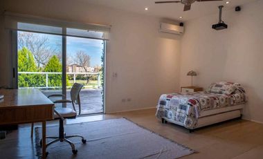 ALQUILER Resid. CASA 7 AMBIENTES HARAS SANTA MARIA
