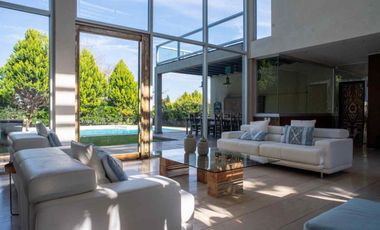 ALQUILER Resid. CASA 7 AMBIENTES HARAS SANTA MARIA