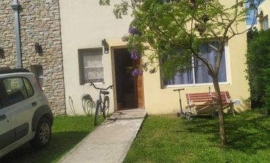 CASA EN VENTA 4 AMBIENTES CON PILETA MONTE GRANDE
