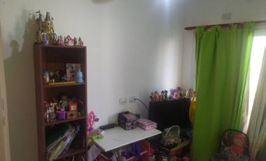 CASA EN VENTA 4 AMBIENTES CON PILETA MONTE GRANDE