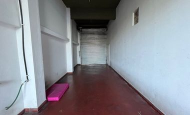 Deposito, Local y Dos Departamentos /OPORTUNIDAD