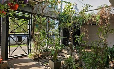 VENTA CASA 6 AMBIENTES  PONTEVEDRA CON COCHERA