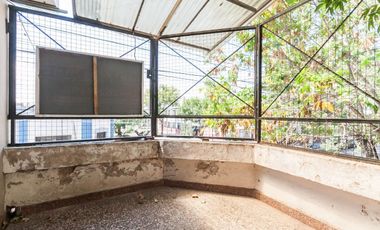 VENTA PH 3 AMBIENTES PLANTA ALTA CON PATIO LANÚS