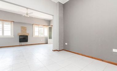 VENTA PH 3 AMBIENTES PLANTA ALTA CON PATIO LANÚS