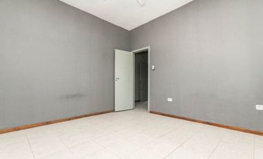 VENTA PH 3 AMBIENTES PLANTA ALTA CON PATIO LANÚS