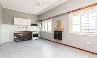 VENTA PH 3 AMBIENTES PLANTA ALTA CON PATIO LANÚS