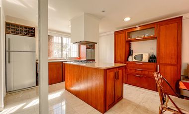 Venta casa Barrio Los Acantilados lote de 1518 m2