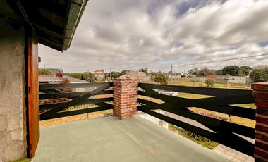 Venta casa Barrio Los Acantilados lote de 1518 m2