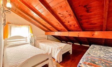 Venta casa Barrio Los Acantilados lote de 1518 m2