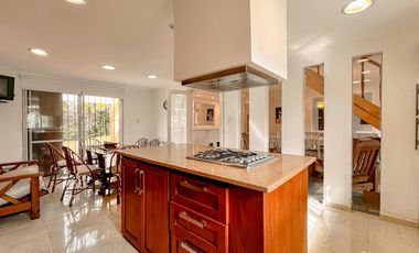 Venta casa Barrio Los Acantilados lote de 1518 m2