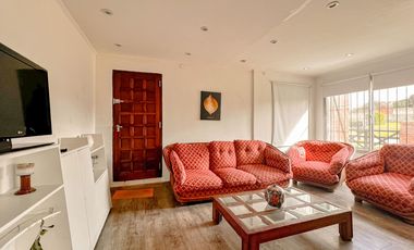 Venta casa Barrio Los Acantilados lote de 1518 m2