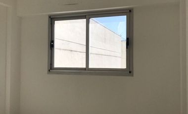 Departamento en Alquiler -  Balcón al Frente