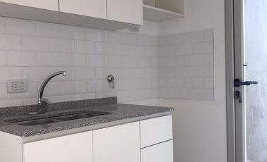 Departamento en Alquiler -  Balcón al Frente