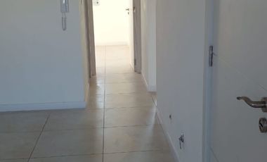 Departamento en Alquiler -  Balcón al Frente
