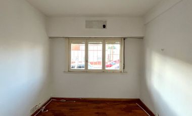 Casa 3 dormitorios en venta Bernal Centro