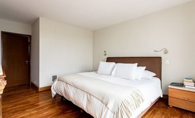 VENTA CASA EN LOMAS DE CHAPULTEPEC REMODELADA, VISTA ESPECTACULAR